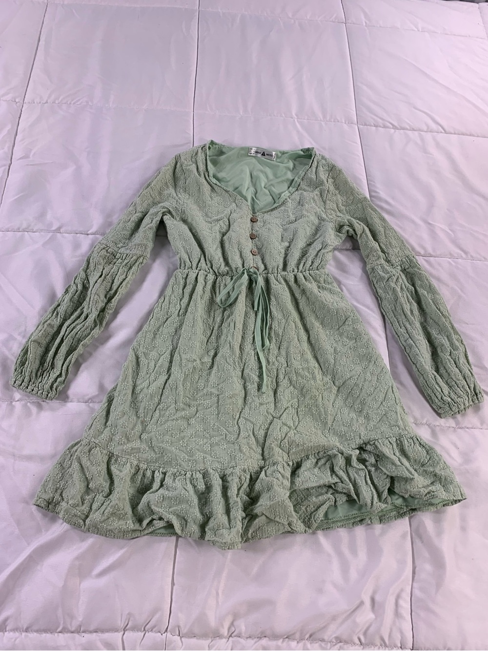 Pre loved MINX & MOSS dress womens size 4